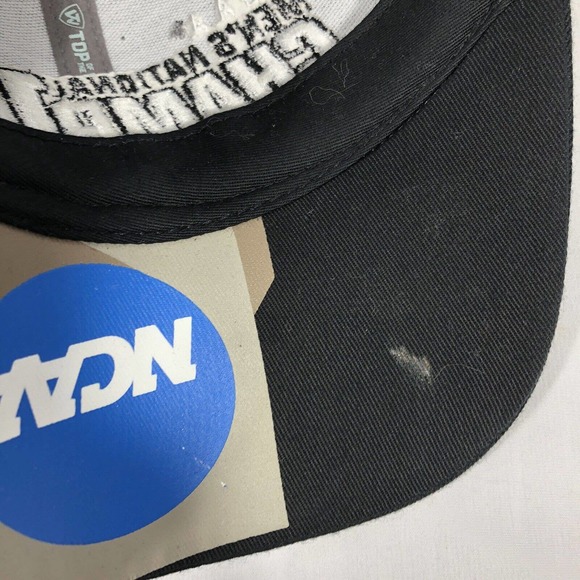 ELITE EIGHT 2017 Hat StrapBack Locker Room DIVISION II NCAA MENS BASKETBALL OSFM - Picture 11 of 14